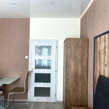 Lokal Apartment Praha Bagian luar foto